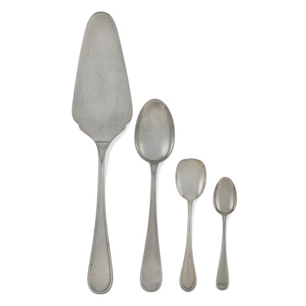 English style silver cutlery service (37)