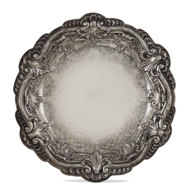 Circular silver tray  (Italy, early 20th century)  - Auction FINE SILVER AND TABLEWARE - Colasanti Casa d'Aste