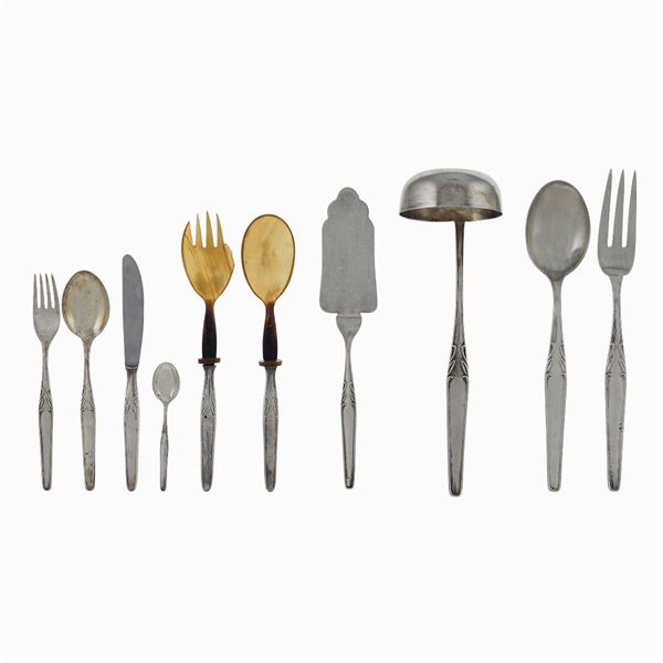 Silver cutlery service (78)