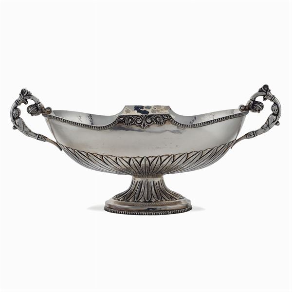 Two handed silver centerpiece  (Italy, 20th century)  - Auction FINE SILVER AND TABLEWARE - Colasanti Casa d'Aste
