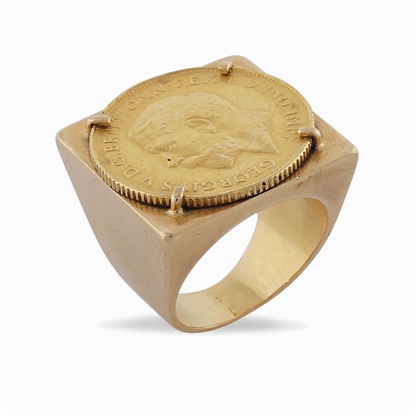 Chevalier ring with George V poung
