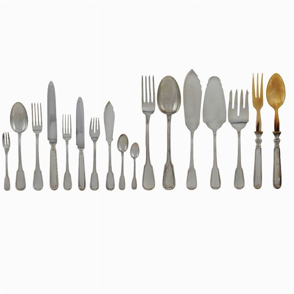 Silver cutlery service (151)