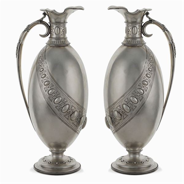 Pair of silver jugs  (London, 1868)  - Auction FINE SILVER AND TABLEWARE - Colasanti Casa d'Aste