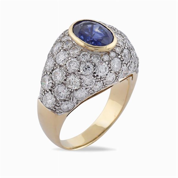 18kt yellow and white gold ring with Ceylon sapphire