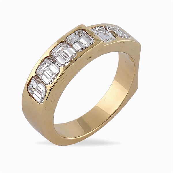 Anello squadrato in oro giallo 18kt