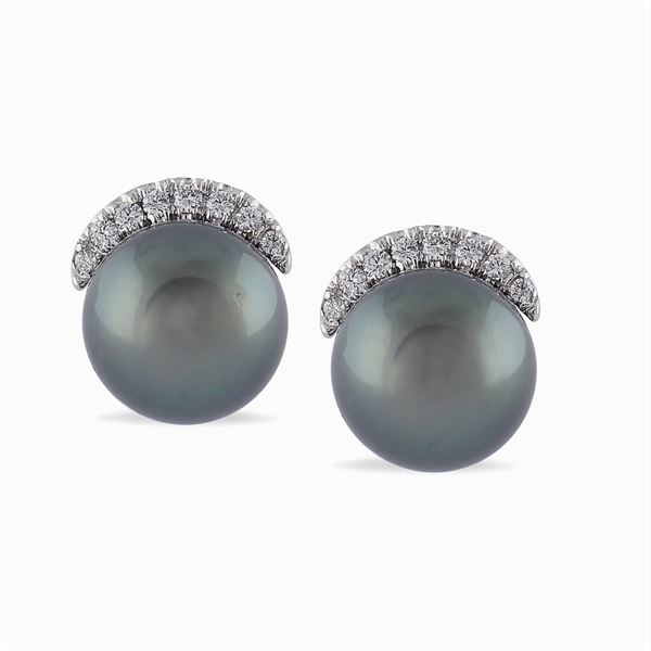 Orecchini in oro bianco 18kt e perle Tahiti