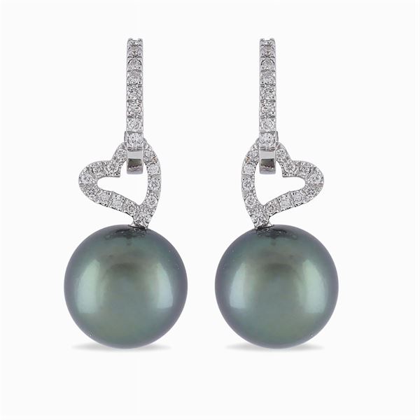 18kt white gold and pendant Tahiti pearls