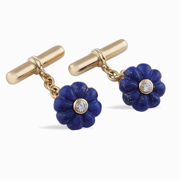 18kt gold and lapis lazuli cuff links