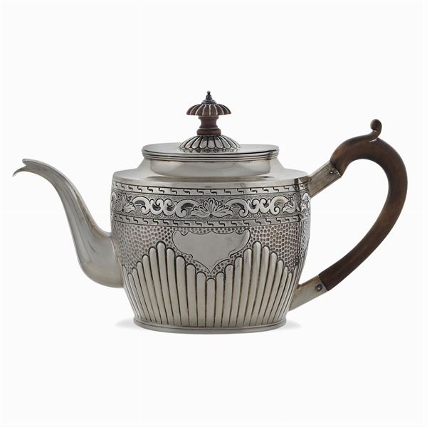 Silver egoiste teapot