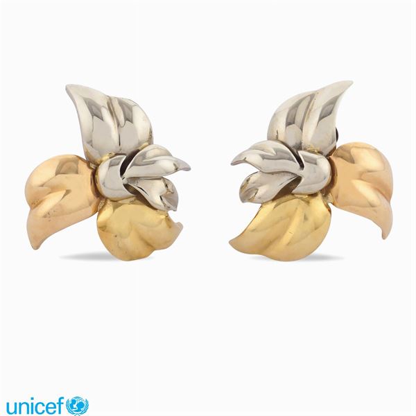 Orecchini a lobo in oro tre colori 18kt