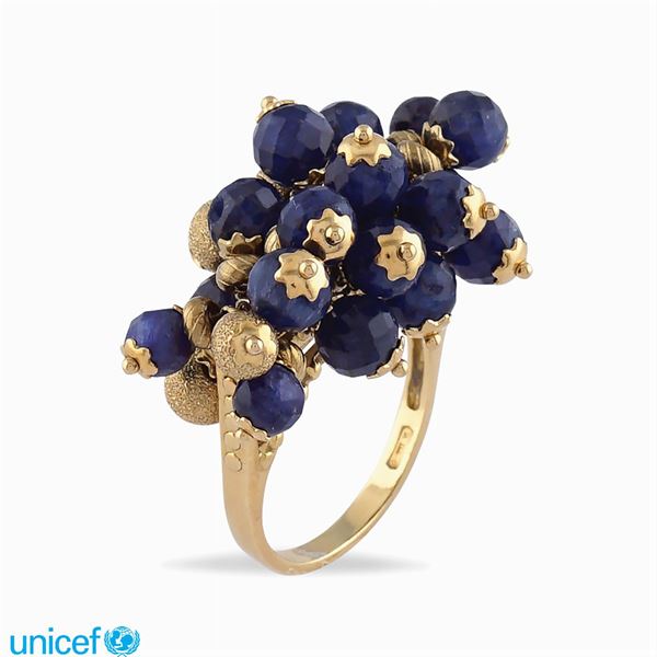 18kt gold charms ring