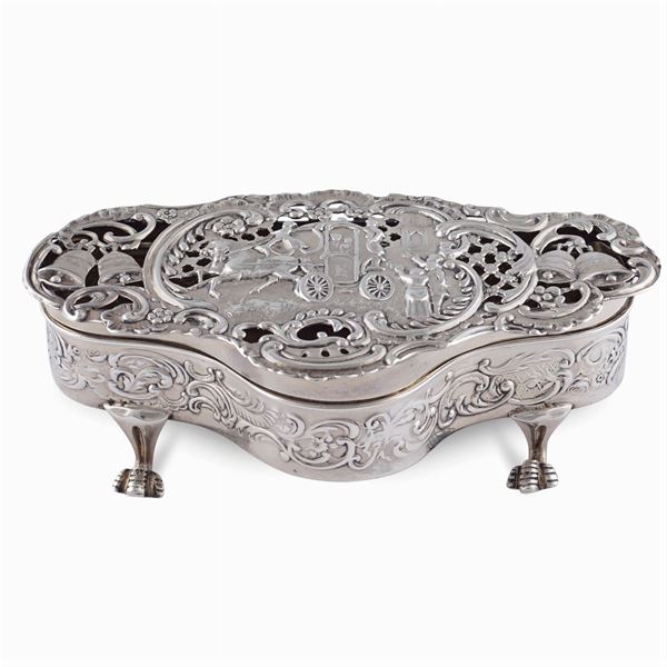 Silver "nuptial" box  (London, 1906)  - Auction FINE SILVER AND TABLEWARE - Colasanti Casa d'Aste