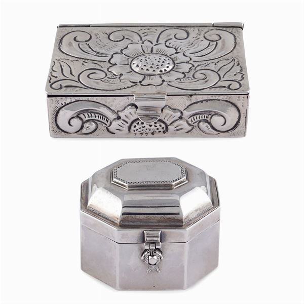 Two silver snuff boxes