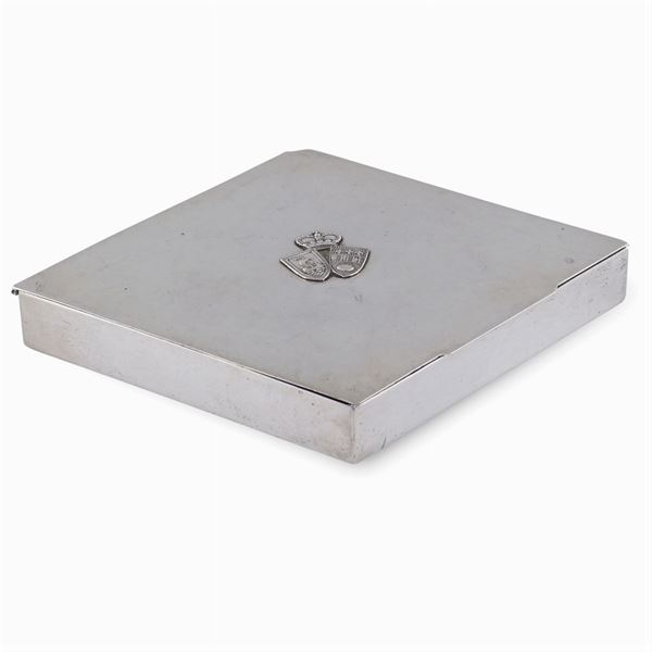 Silver sigarette box