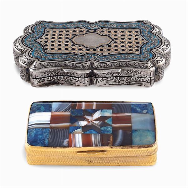 Two silver and hard stones snuff boxes