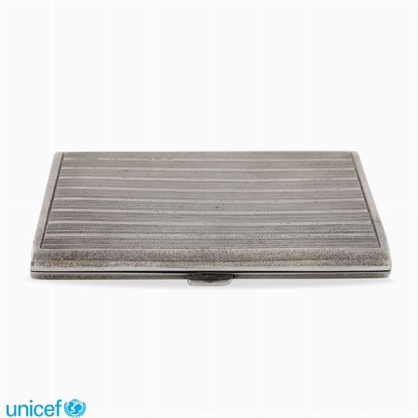 Silver trousse