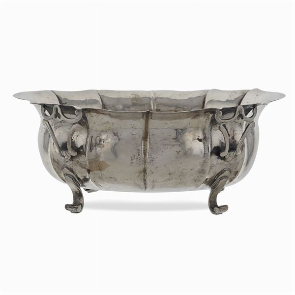 Silver centerpiece