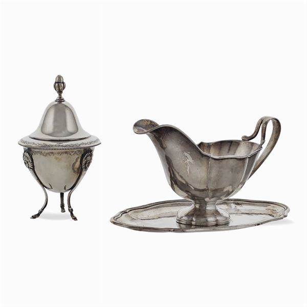 Group of two silver objects
