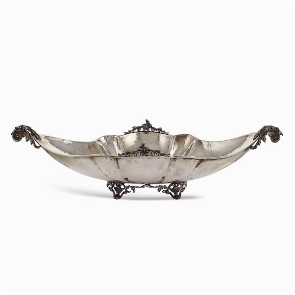 Oval silver centerpiece  (Italy, 1950s/1960s)  - Auction Fine Silver & The Art of the Table - Colasanti Casa d'Aste