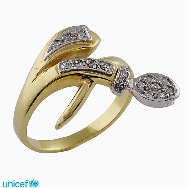 Anello a serpente in oro giallo e bianco 18kt
