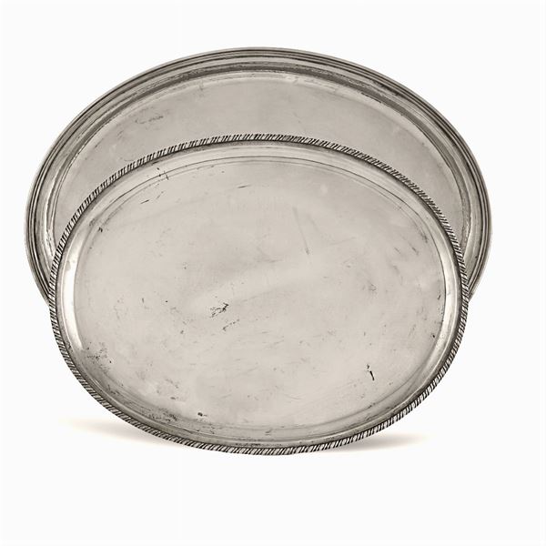 Two oval silver trays  (Italy, 20th century)  - Auction Fine Silver & The Art of the Table - Colasanti Casa d'Aste