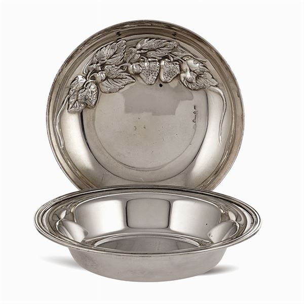 Due cestini tondi in argento