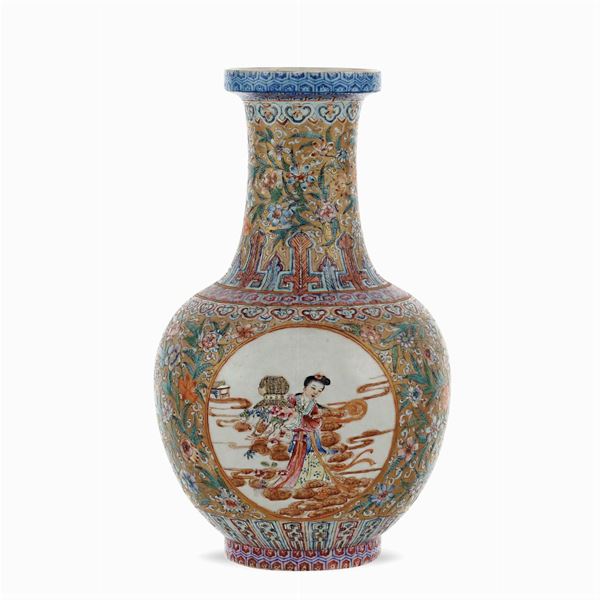 Small porcelain vase