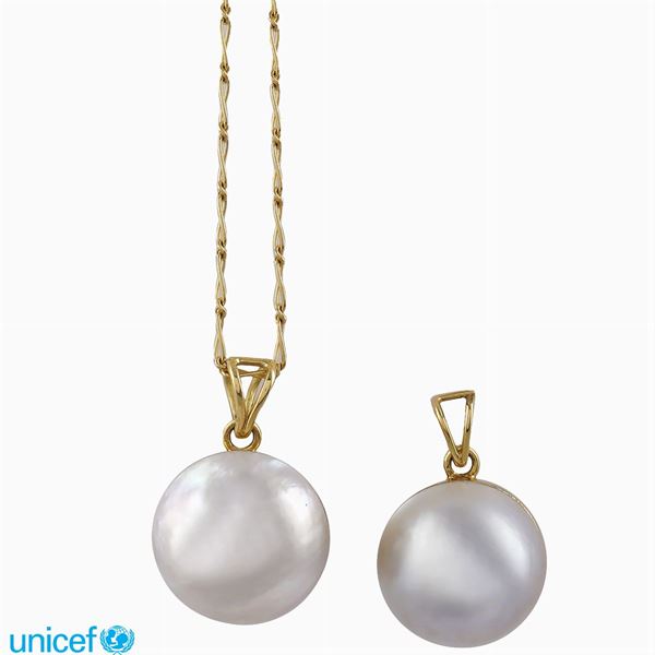 18kt gold necklace with two pendants  - Auction UNICEF ONLINE TIMED AUCTION - Colasanti Casa d'Aste