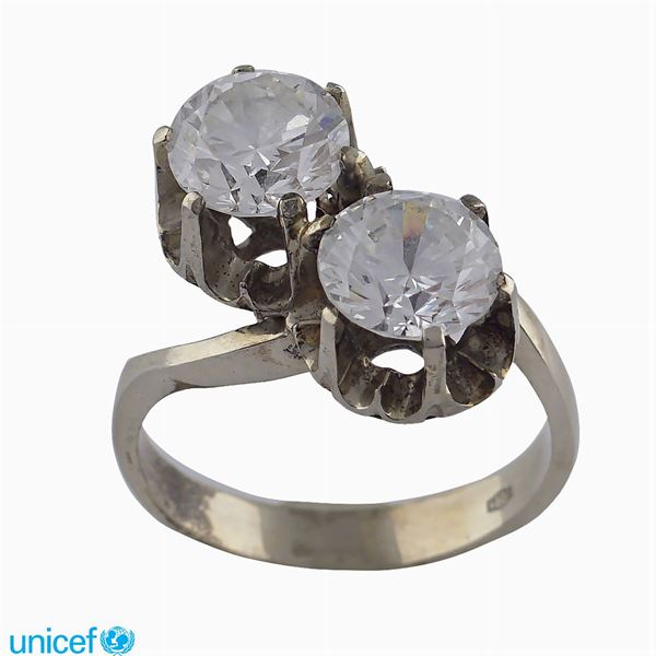 18kt white gold contrarié ring