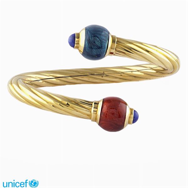18kt gold bangle bracelet