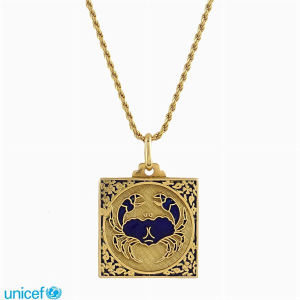 18kt gold "Cancer" pendant