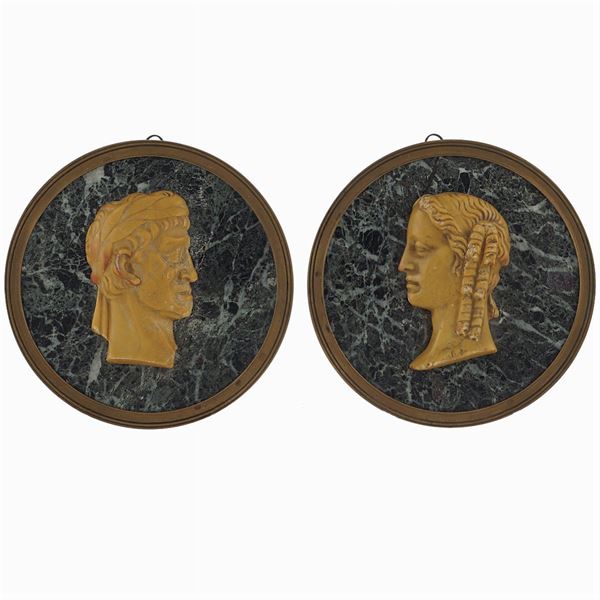 Pair of circular marble plaques  (Rome, 19th century)  - Auction Fine Art From a Tuscan Property - Colasanti Casa d'Aste