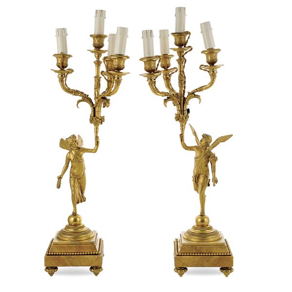 Coppia di candelabri elettrificati in bronzo dorato  (Francia, fine XIX Sec.)  - Asta FINE ART DA UNA DIMORA TOSCANA  - Colasanti Casa d'Aste