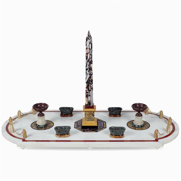 Stones and polychrome marbles oval surtout de table