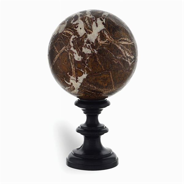 Sphere in Sicily bloodstone  (Italy, old manifacture)  - Auction Fine Art From a Tuscan Property - Colasanti Casa d'Aste
