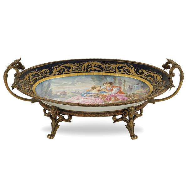 Oval Sevres porcelain centerpiece  (France, 20th century)  - Auction Fine Art From a Tuscan Property - Colasanti Casa d'Aste