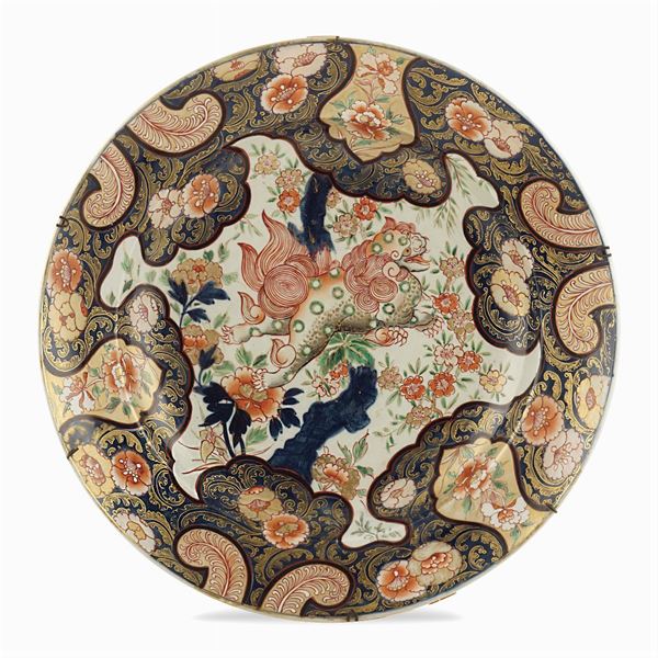 Grande piatto in porcellana Imari