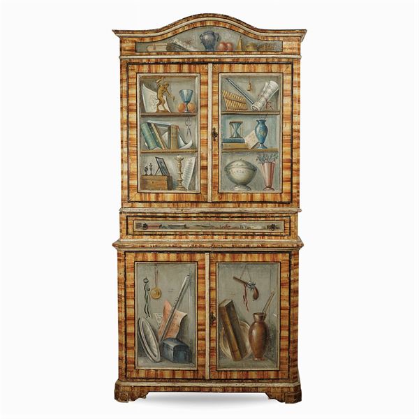 Lacquered wood cupboard