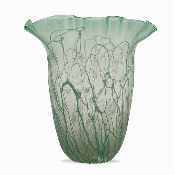 Vaso a fazzoletto in vetro trasparente con inclusioni d'argento