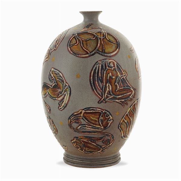 Ceramic vase