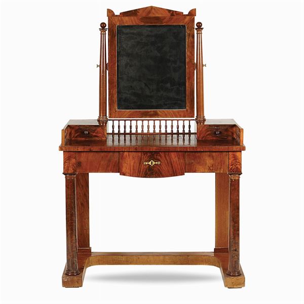 Mahogany featherband table de toilette