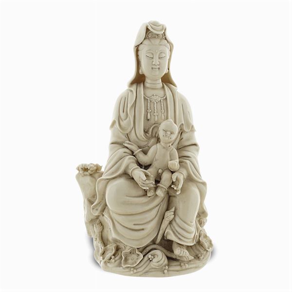 "Blanc de Chine" porcelain sculpture