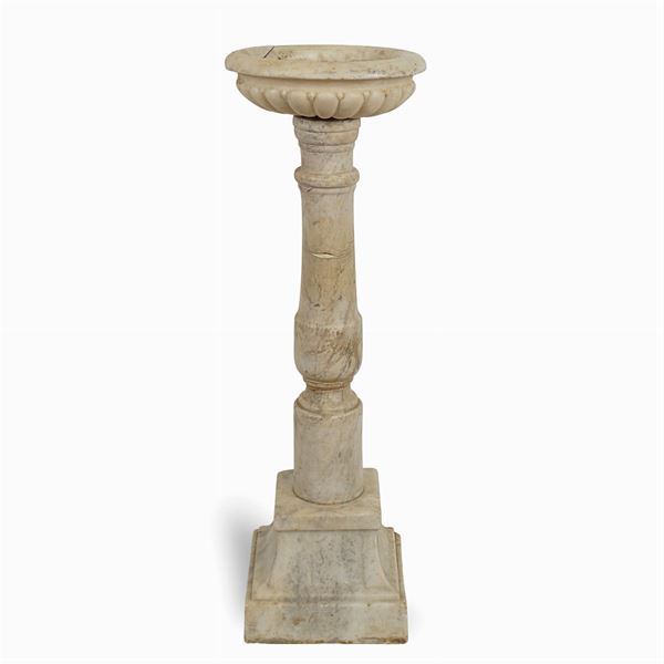 White marble stoup  (19th century)  - Auction Fine Art From a Tuscan Property - Colasanti Casa d'Aste