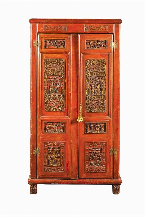 Lacquered and partially gilded wood closet