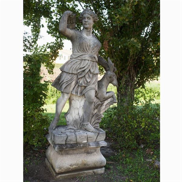 Sculpture in Vicenza stone