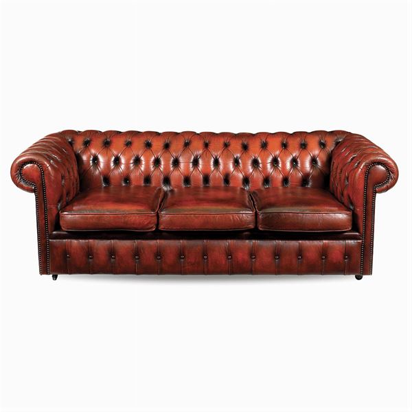 Three seat Chester capitonne' model vintage sofa'  (20th century)  - Auction Costume and sketches - I - Colasanti Casa d'Aste