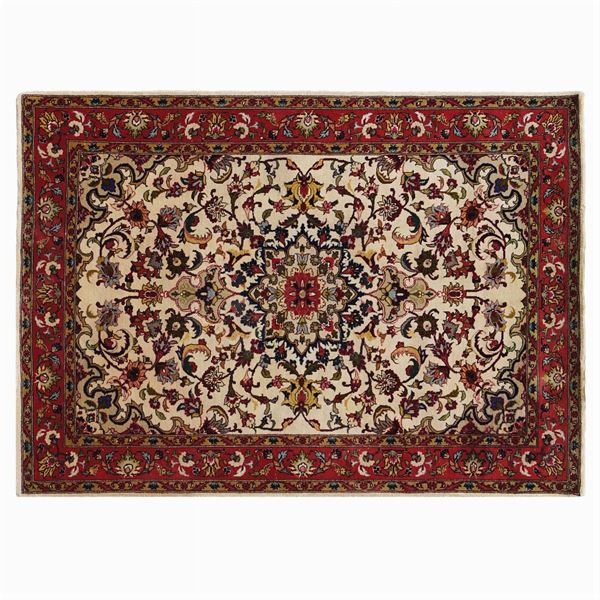 Tabriz carpet