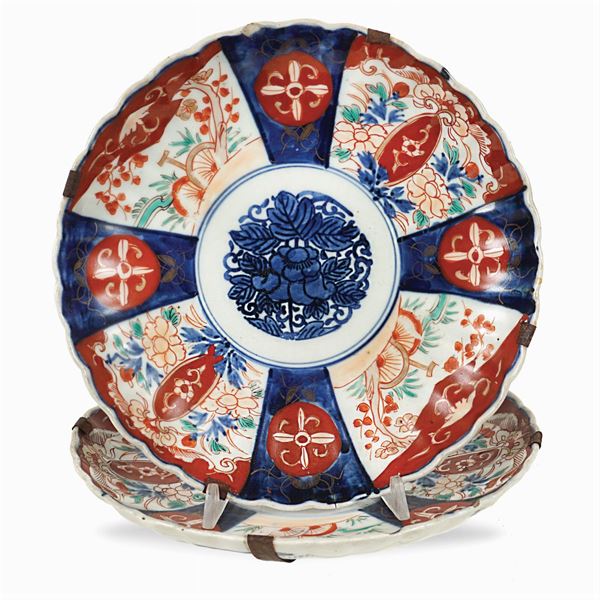 Pair of porcelain plates