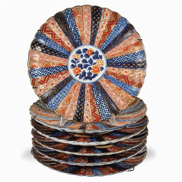 Six Imari porcelain plates
