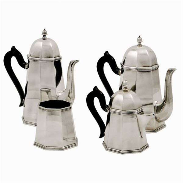 Silver tea and coffee service (4)  (Italy, 20th century)  - Auction Fine Silver & The Art of the Table - Colasanti Casa d'Aste